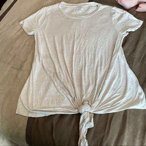 MATERNITY* tan tie shirt size M